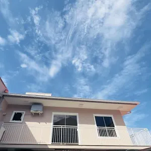 apartamento-praia-da-armao-do-pntano-do-sul.santa-catarina-brasil.com/